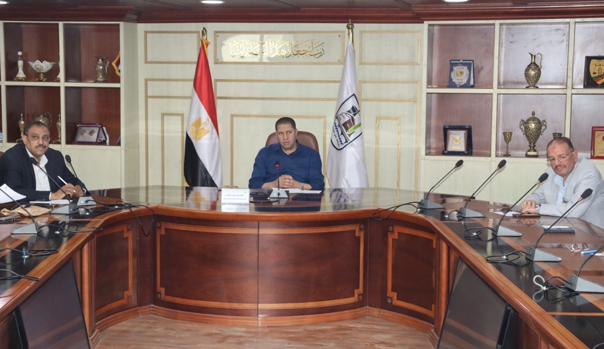 السكرتير العام يترأس اجتماع اللجنة التنفيذية لانتخابات الجمعيات  الزراعية  
